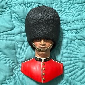 Bosson Model Chalkware Head Bust Guardsman 1987 Vtg
